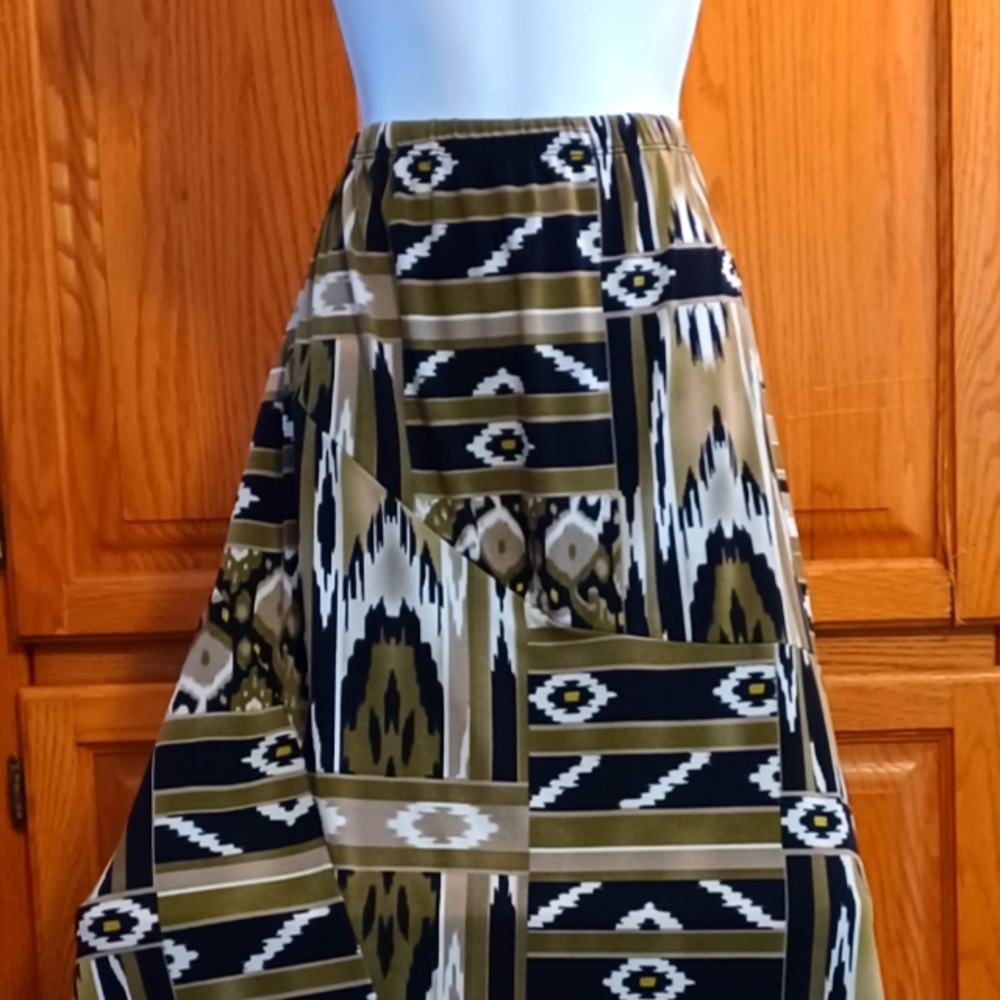 BATIK PRINT KNEE LENGTH SKIRT SIZE XL